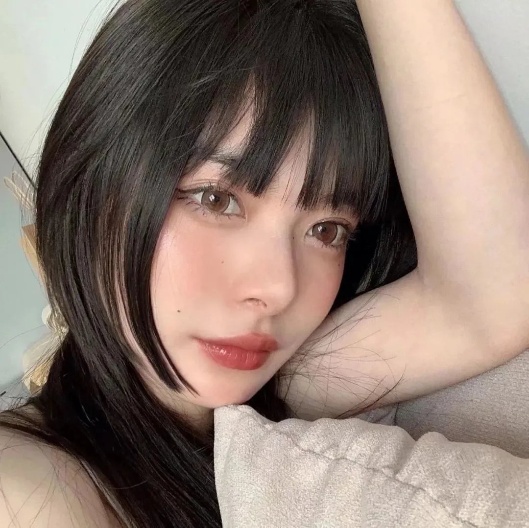 裙底春